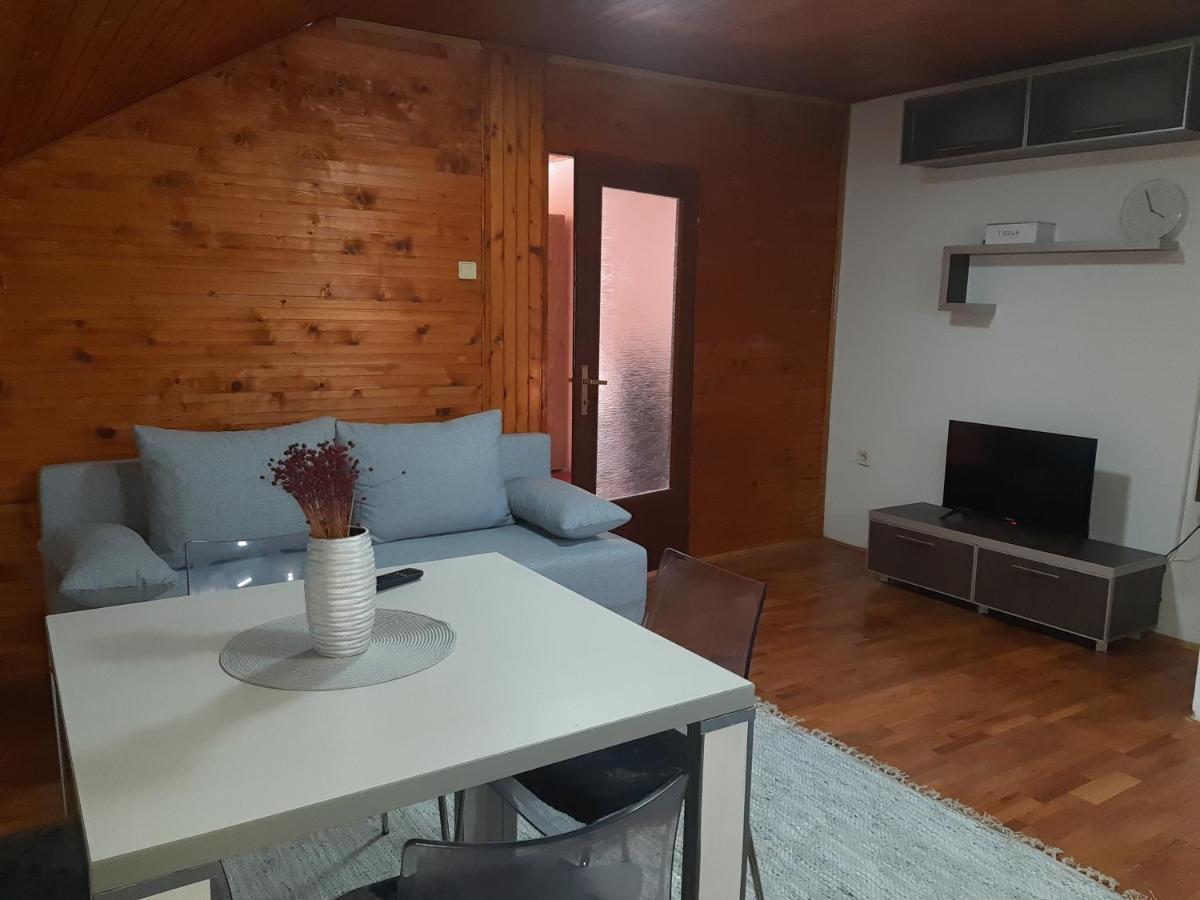 Apartman Ljiljan Ni Exteriér fotografie